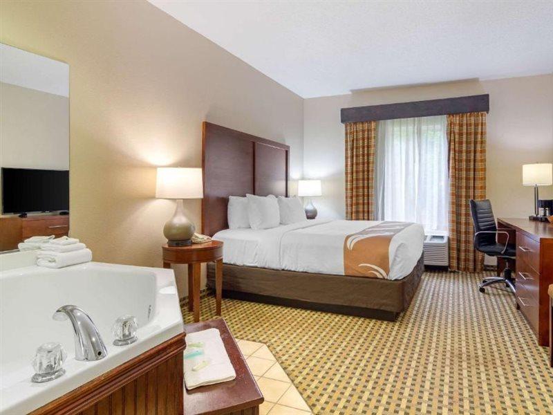 Quality Inn & Suites Decatur - Atlanta East Lithonia Exterior photo