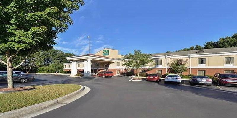 Quality Inn & Suites Decatur - Atlanta East Lithonia Exterior photo