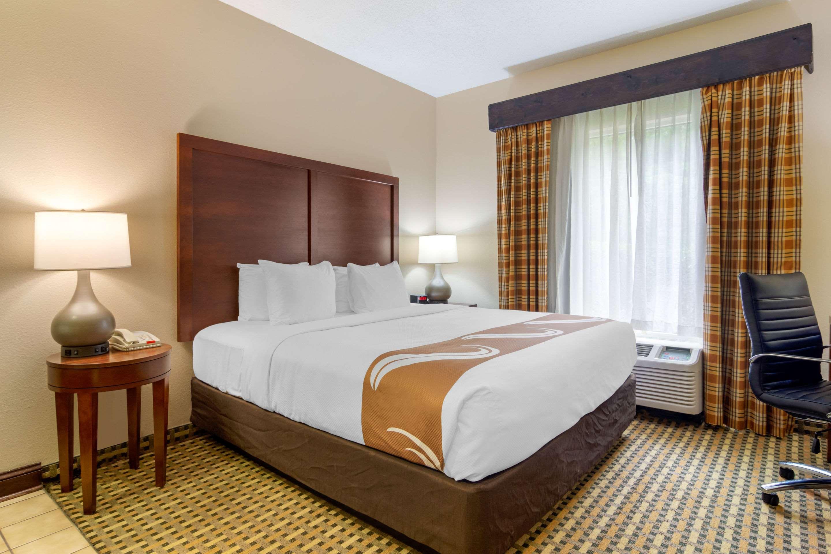 Quality Inn & Suites Decatur - Atlanta East Lithonia Exterior photo