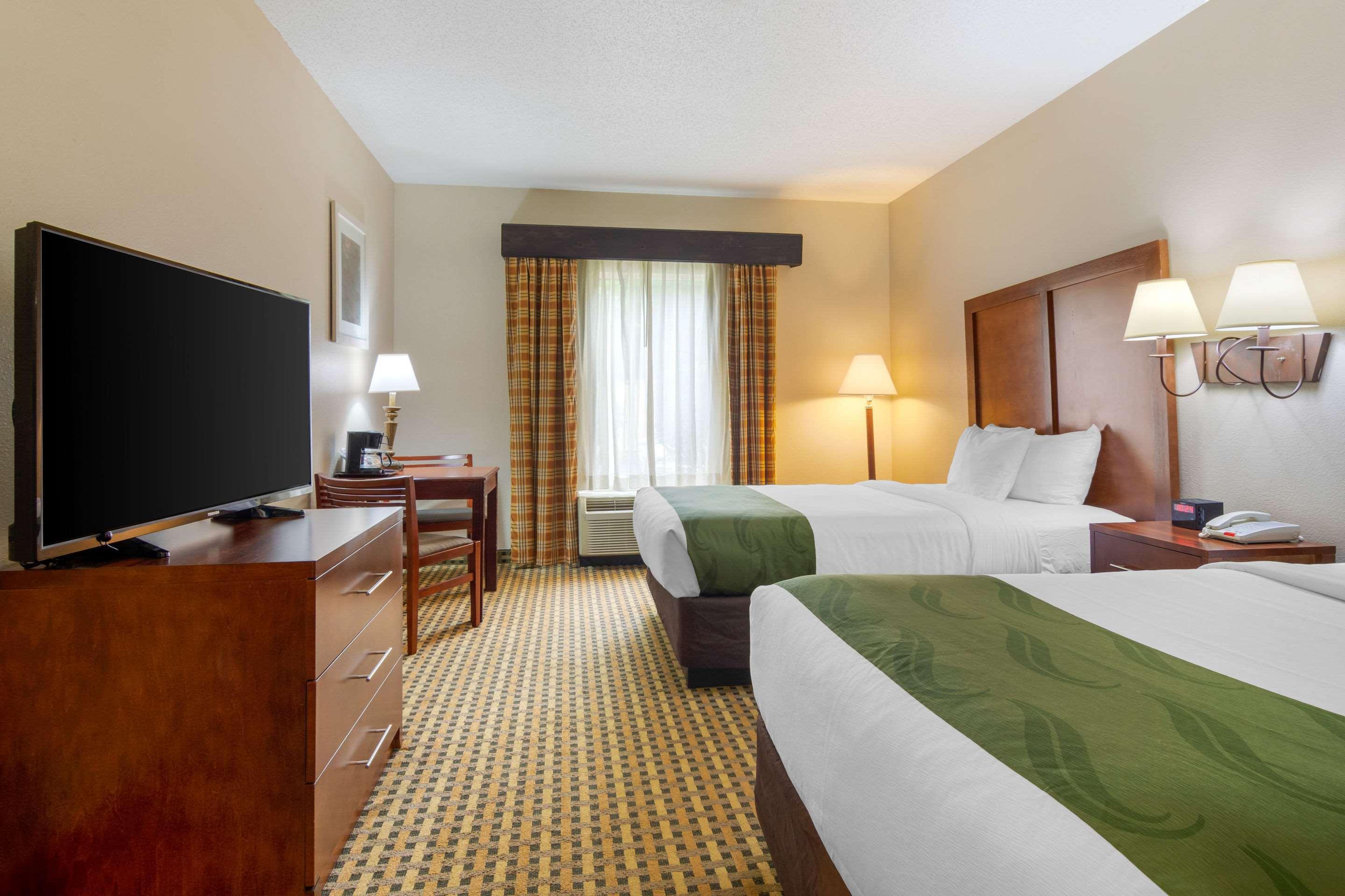 Quality Inn & Suites Decatur - Atlanta East Lithonia Exterior photo
