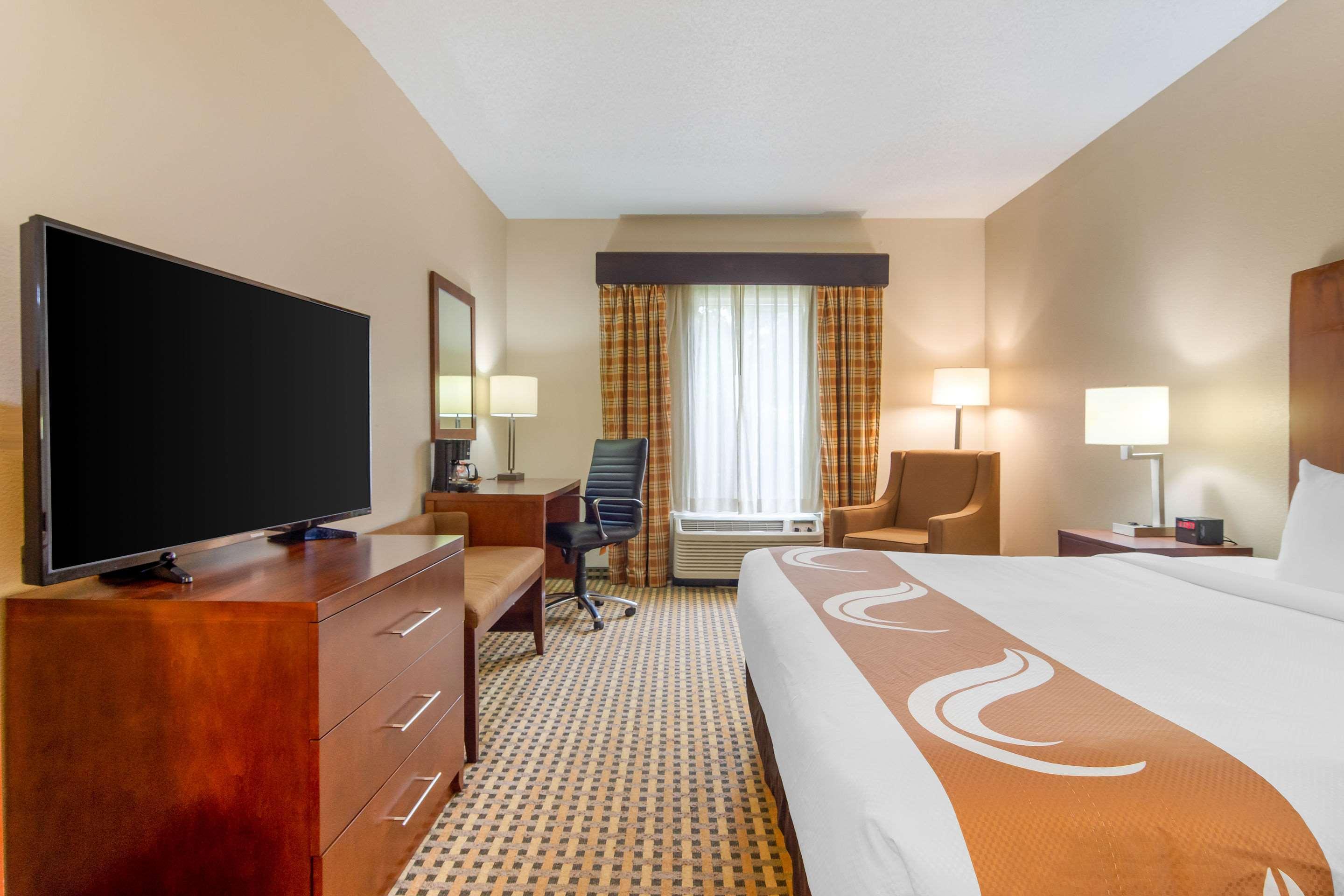 Quality Inn & Suites Decatur - Atlanta East Lithonia Exterior photo